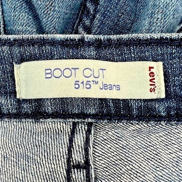 Levi's Classic Boot Cut Jeans Size 32 Women's - Picture 2 of 5